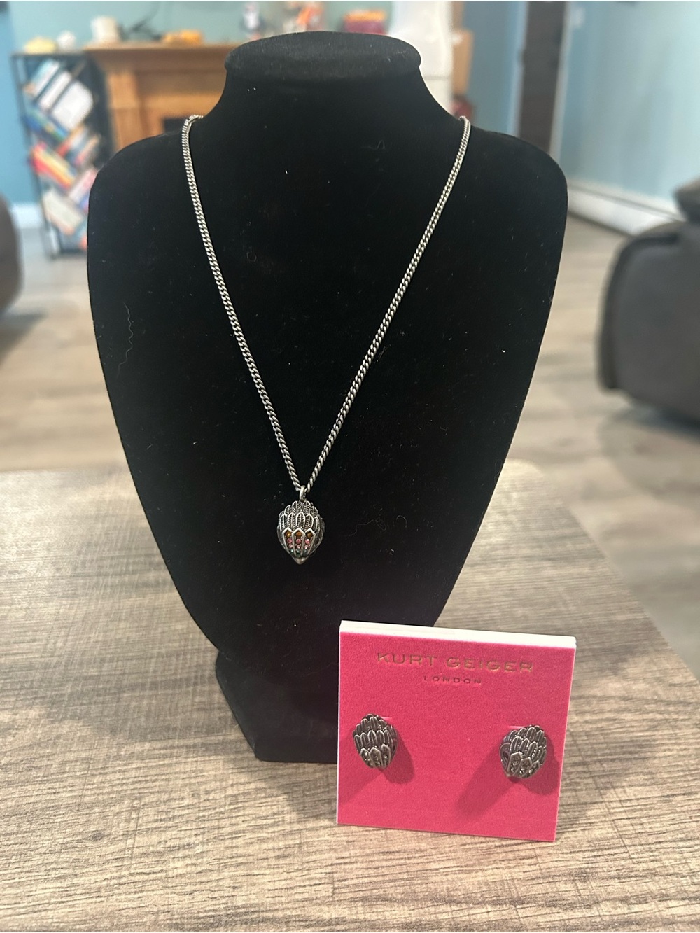 Kurt Geiger Silver Eagle Pendant Necklace with Matching Studs